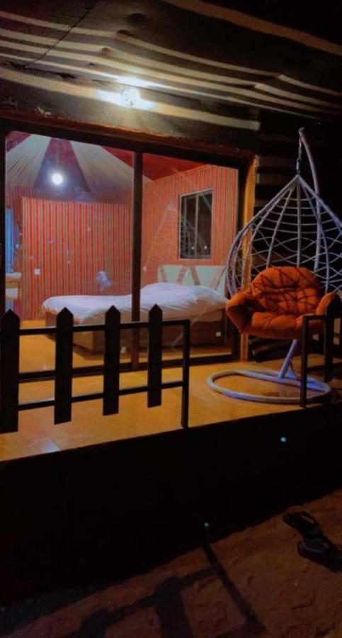 ワディ ・ラム Calm Camp Bed & Breakfast エクステリア 写真
