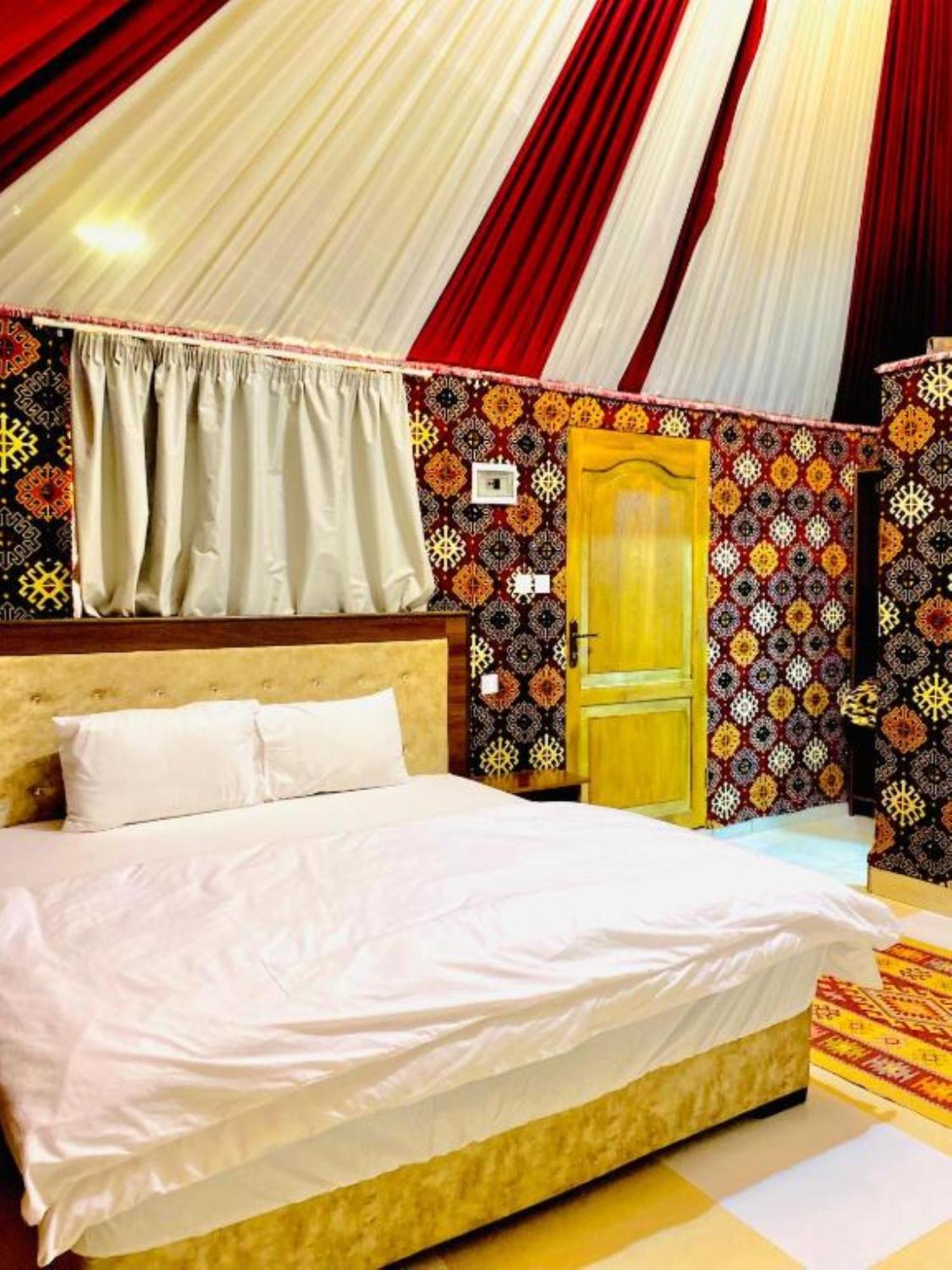 ワディ ・ラム Calm Camp Bed & Breakfast エクステリア 写真