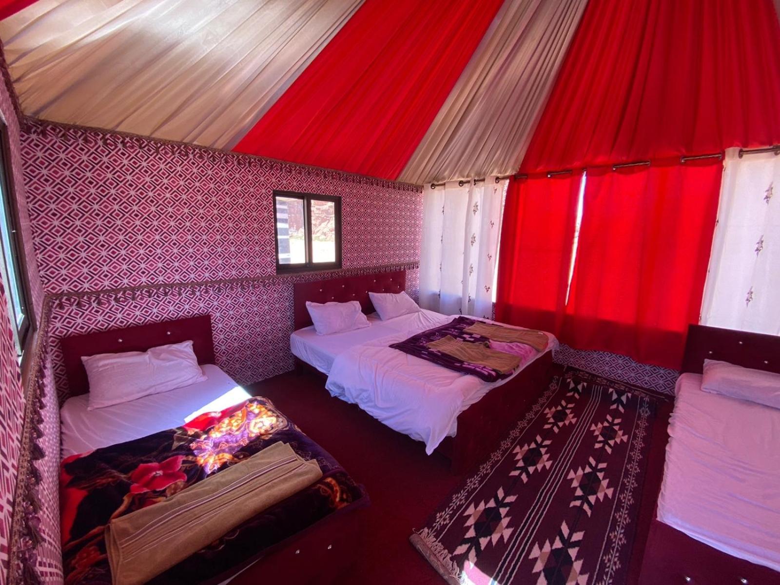 ワディ ・ラム Calm Camp Bed & Breakfast エクステリア 写真
