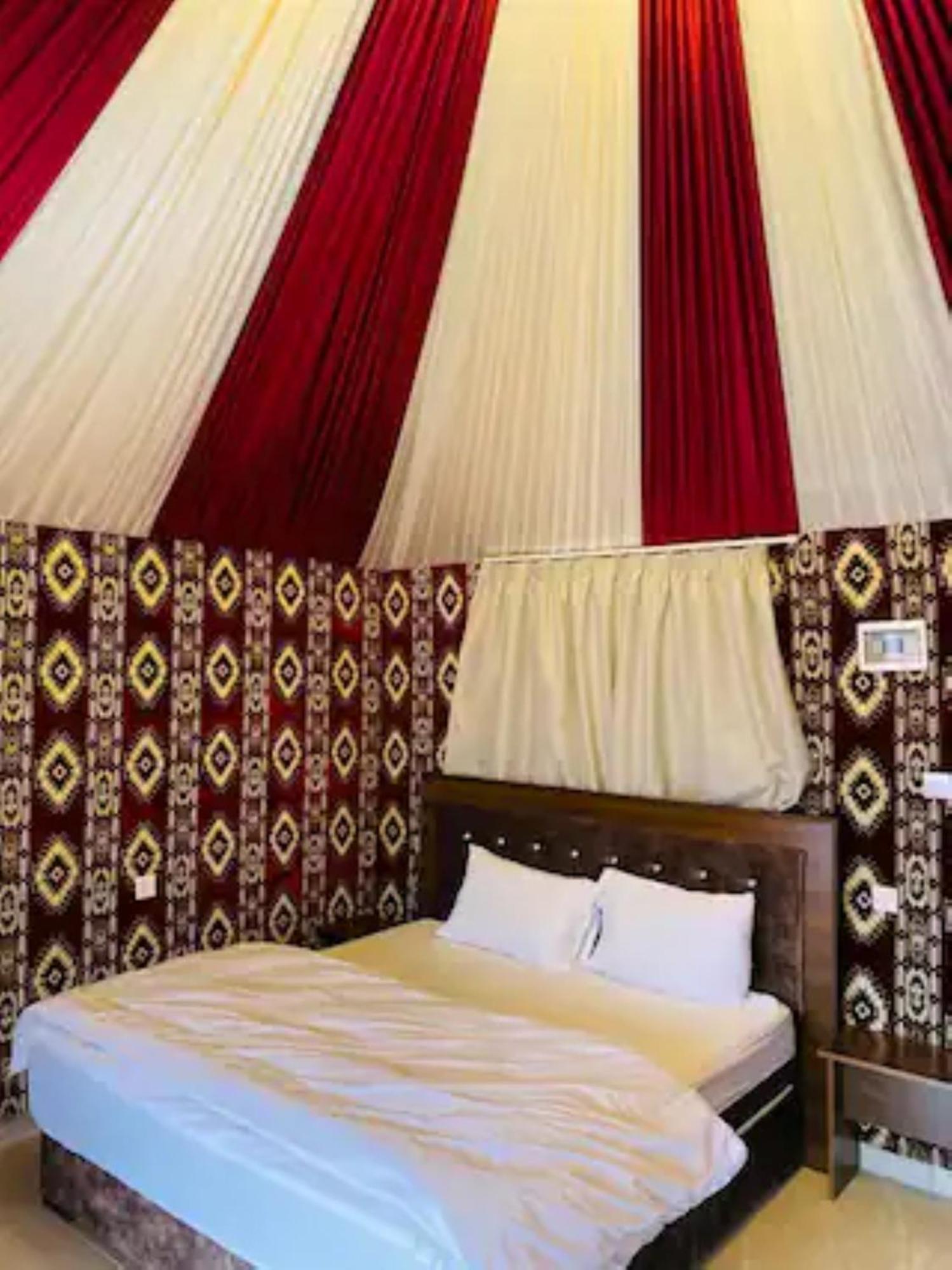 ワディ ・ラム Calm Camp Bed & Breakfast エクステリア 写真